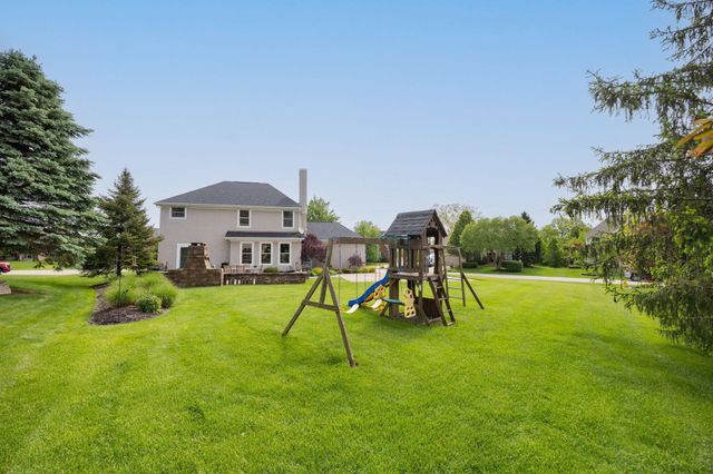 2643 Sandhurst Drive, Lewis Center, OH 43035