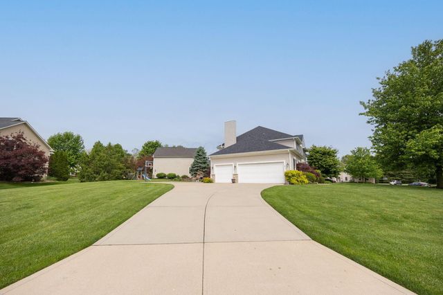 2643 Sandhurst Drive, Lewis Center, OH 43035