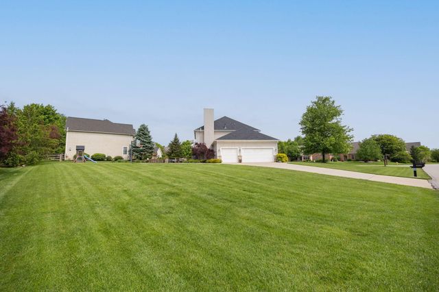 2643 Sandhurst Drive, Lewis Center, OH 43035