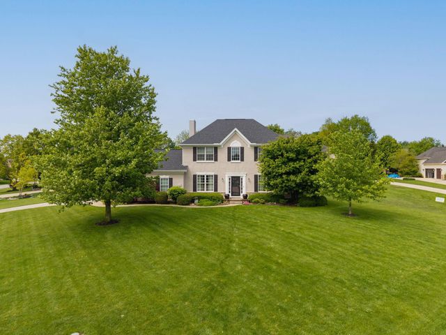 2643 Sandhurst Drive, Lewis Center, OH 43035