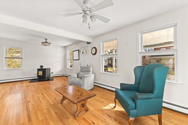 53 Woodlawn St, Taunton, MA 02718