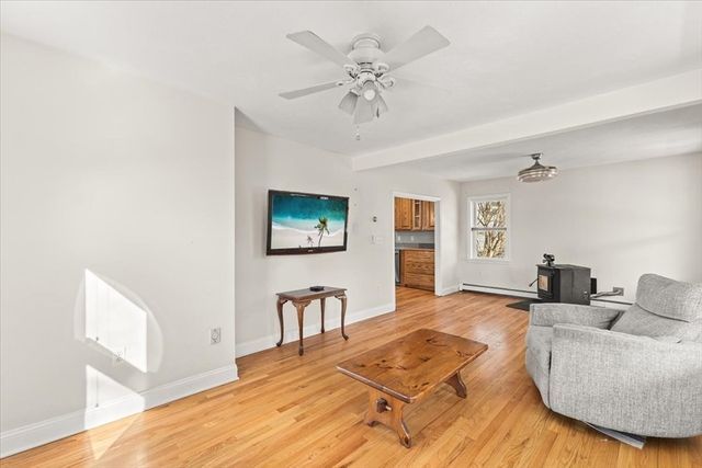 53 Woodlawn St, Taunton, MA 02718