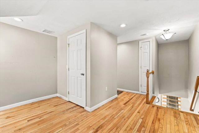 53 Woodlawn St, Taunton, MA 02718