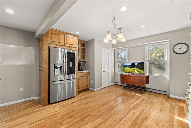 53 Woodlawn St, Taunton, MA 02718