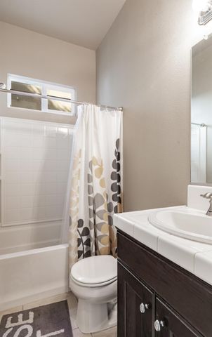 3299 Poe, Clovis, CA 93619