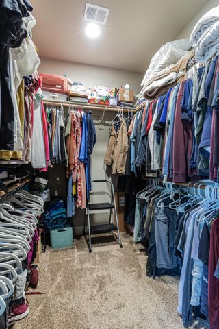 3299 Poe, Clovis, CA 93619