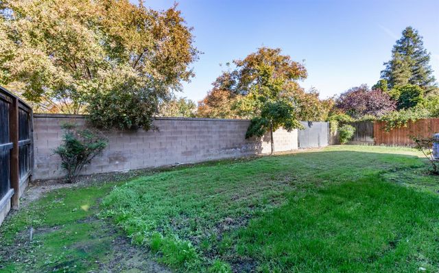 3299 Poe, Clovis, CA 93619
