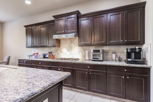 3299 Poe, Clovis, CA 93619