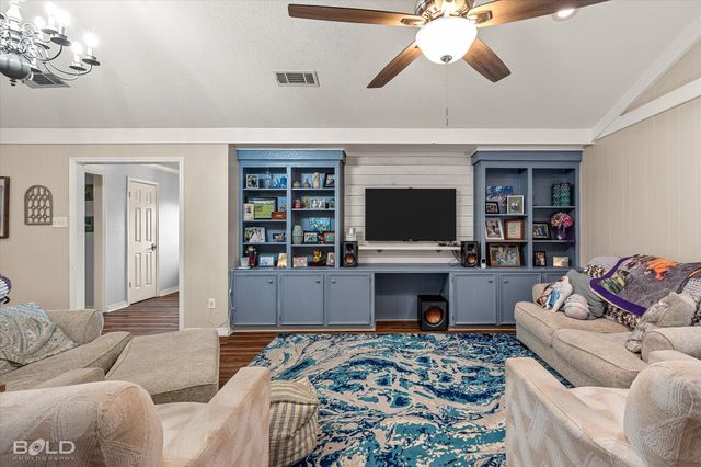 5418 Coach Road, Bossier City, LA 71111