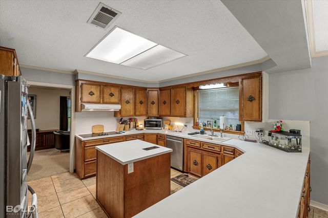 5418 Coach Road, Bossier City, LA 71111