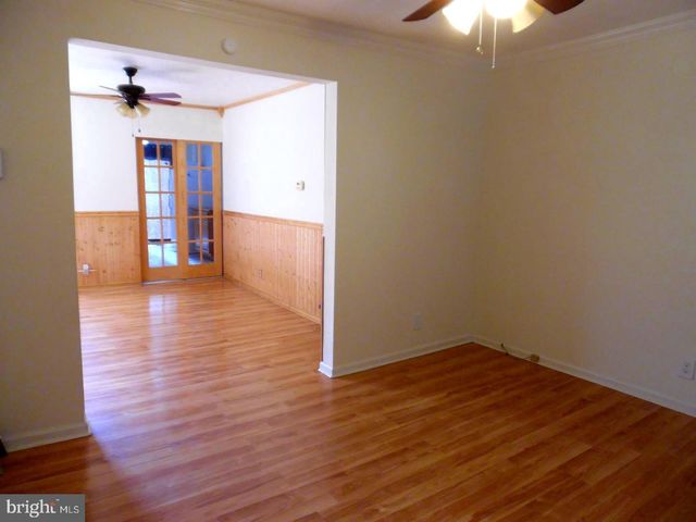 810 POWELL ST, Gloucester City, NJ 08030