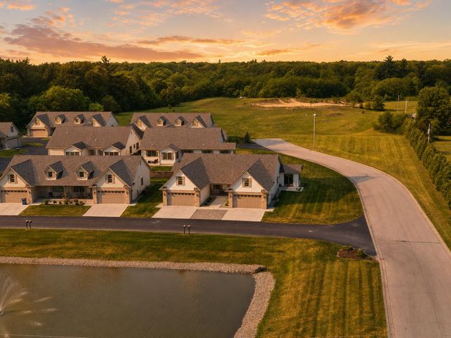 821 9th Street SW 9a, Demotte, IN 46310