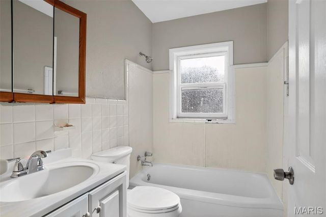 6625 Thurston Avenue, Berkeley, MO 63134