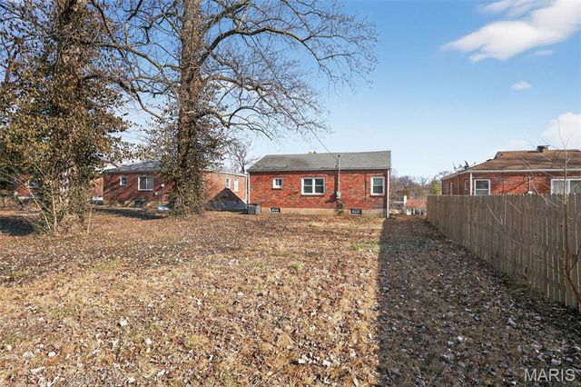 6625 Thurston Avenue, Berkeley, MO 63134