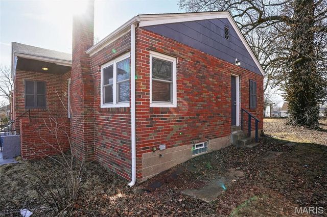 6625 Thurston Avenue, Berkeley, MO 63134