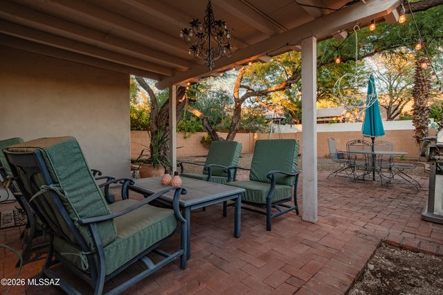 6662 N Calle De Calipso, Tucson, AZ 85718