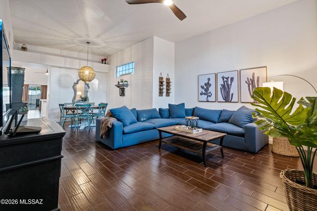 6662 N Calle De Calipso, Tucson, AZ 85718