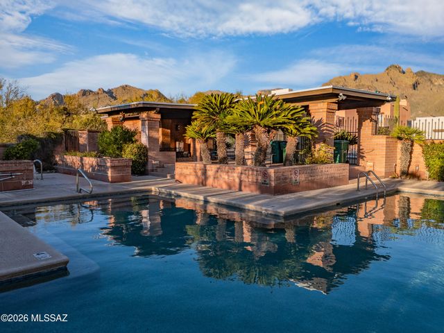 6662 N Calle De Calipso, Tucson, AZ 85718