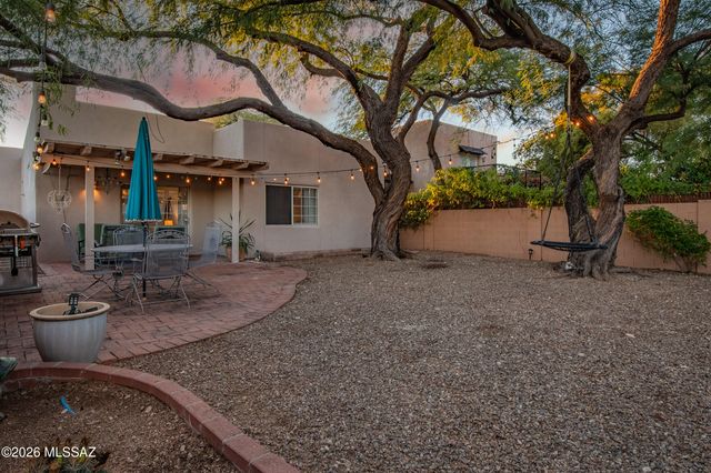 6662 N Calle De Calipso, Tucson, AZ 85718