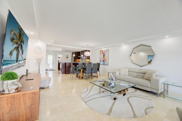 3121 NE 51st Street 305e, Fort Lauderdale, FL 33308