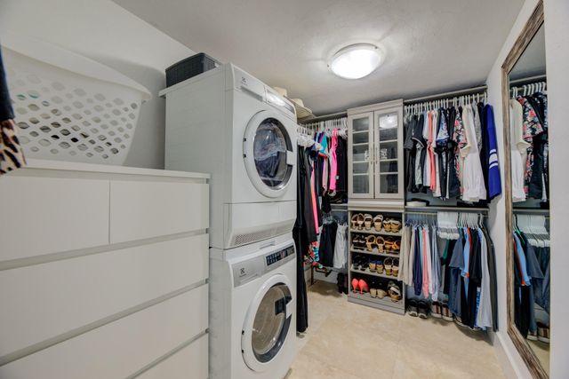 3121 NE 51st Street 305e, Fort Lauderdale, FL 33308