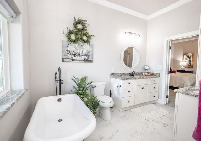 123 County Road 123, Gainesville, TX 76240