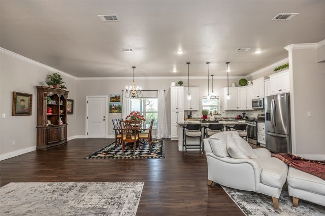 123 County Road 123, Gainesville, TX 76240