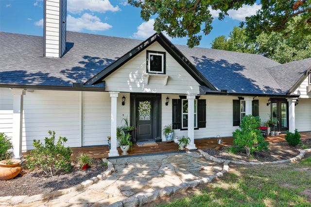 123 County Road 123, Gainesville, TX 76240