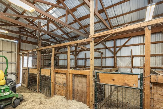 123 County Road 123, Gainesville, TX 76240
