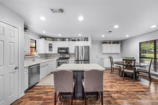 1133 Timber Creek Drive, Weatherford, TX 76086