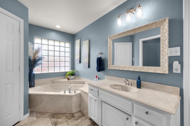 1133 Timber Creek Drive, Weatherford, TX 76086