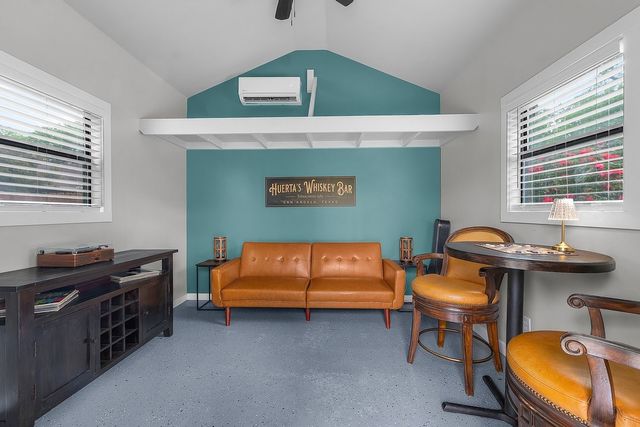 1133 Timber Creek Drive, Weatherford, TX 76086