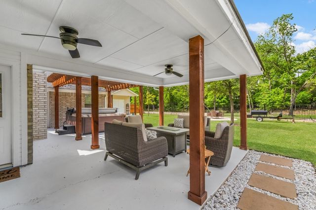 1133 Timber Creek Drive, Weatherford, TX 76086