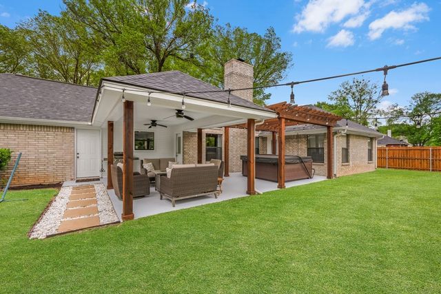 1133 Timber Creek Drive, Weatherford, TX 76086