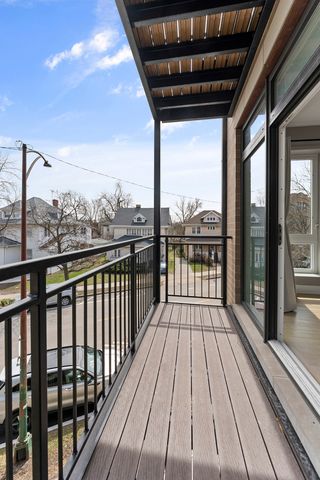 7430 N Hermitage Avenue 3W, Chicago, IL 60626