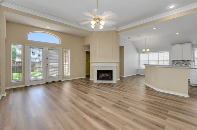1404 Ranch Hill Drive, Irving, TX 75063