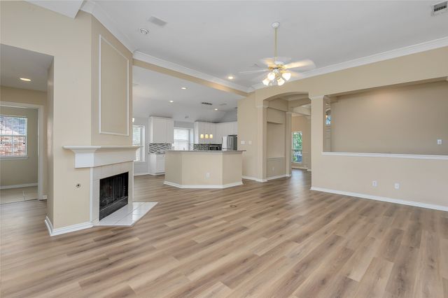 1404 Ranch Hill Drive, Irving, TX 75063