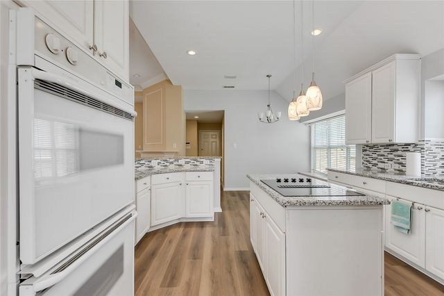 1404 Ranch Hill Drive, Irving, TX 75063