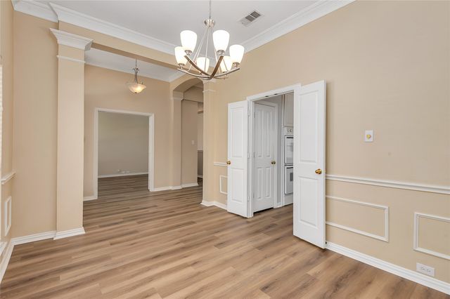 1404 Ranch Hill Drive, Irving, TX 75063