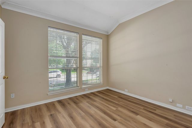 1404 Ranch Hill Drive, Irving, TX 75063
