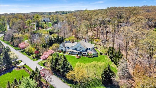 7 Ridgeview Circle, Armonk, NY 10504