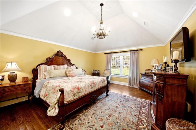 7 Ridgeview Circle, Armonk, NY 10504