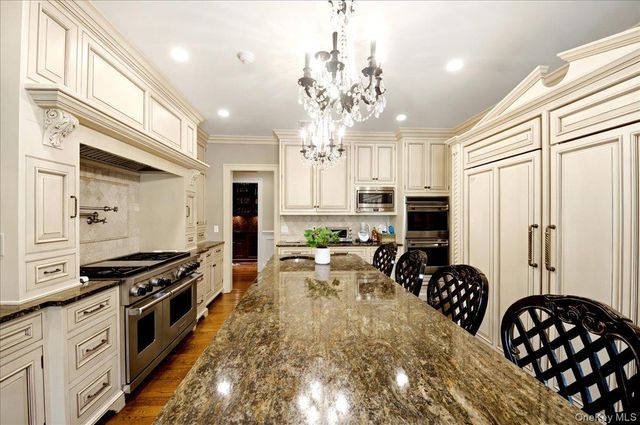 7 Ridgeview Circle, Armonk, NY 10504