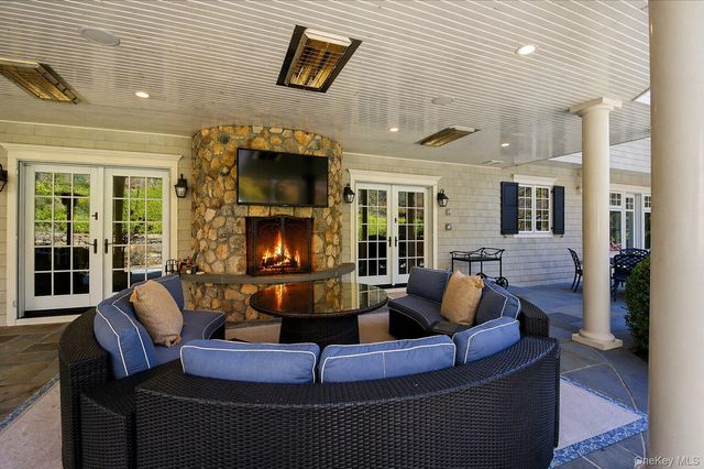 7 Ridgeview Circle, Armonk, NY 10504