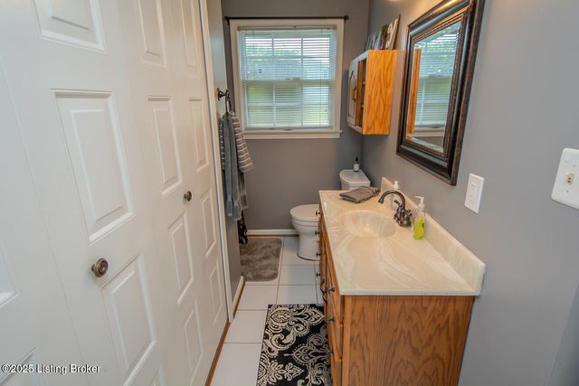 10203 Westwego Pl, Jeffersontown, KY 40299