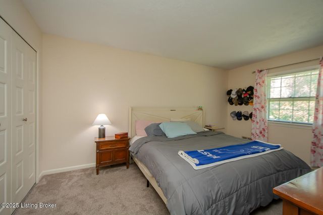 10203 Westwego Pl, Jeffersontown, KY 40299