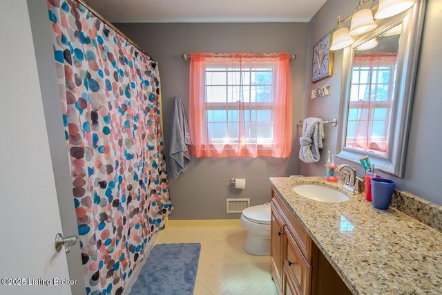 10203 Westwego Pl, Jeffersontown, KY 40299