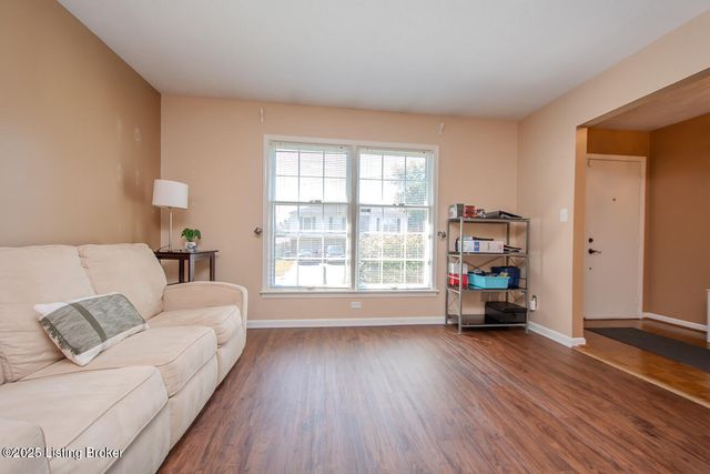 10203 Westwego Pl, Jeffersontown, KY 40299