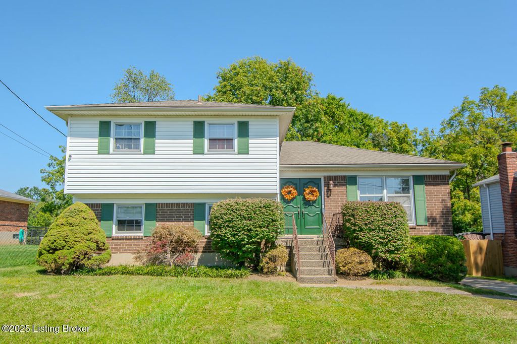 10203 Westwego Pl, Jeffersontown, KY 40299