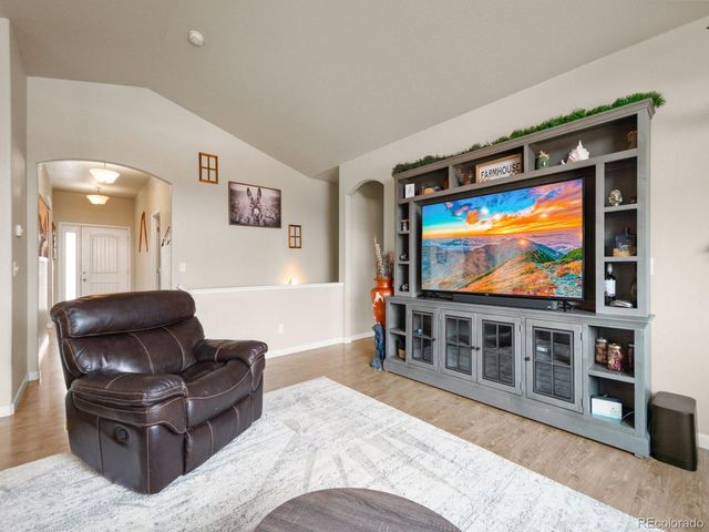 822 Settlers Dr, Milliken, CO 80543